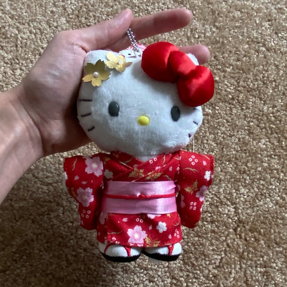 Hello kitty plush keychain